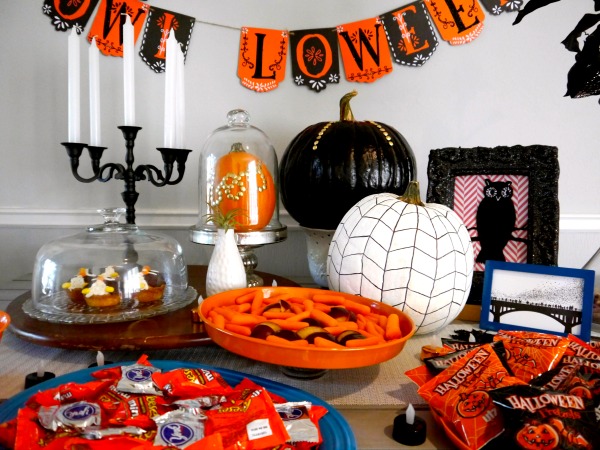 Halloween party decor