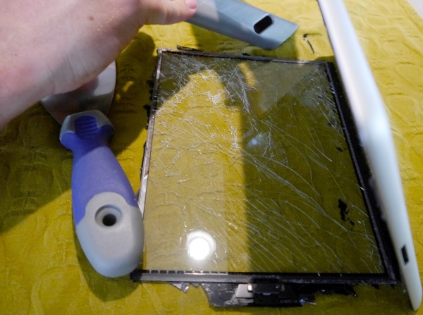 How to replace a broken ipad 3 screen