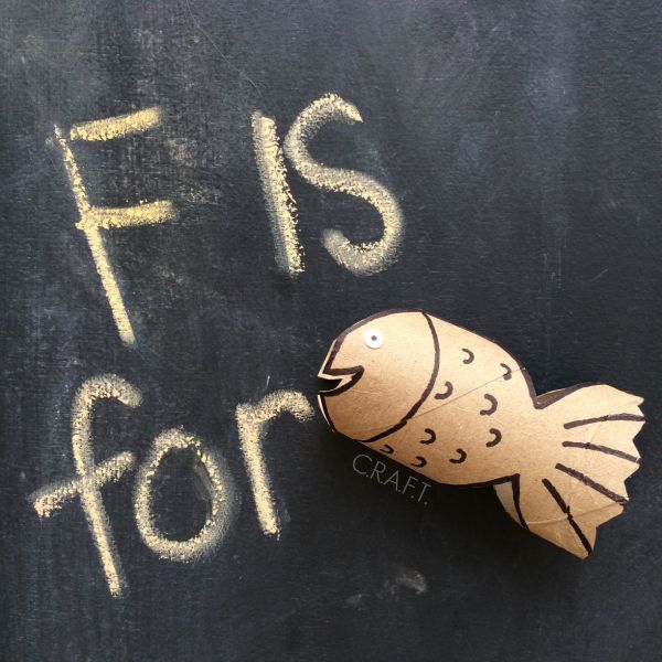 F is for Fish! 26 toilet paper tube crafts for kids