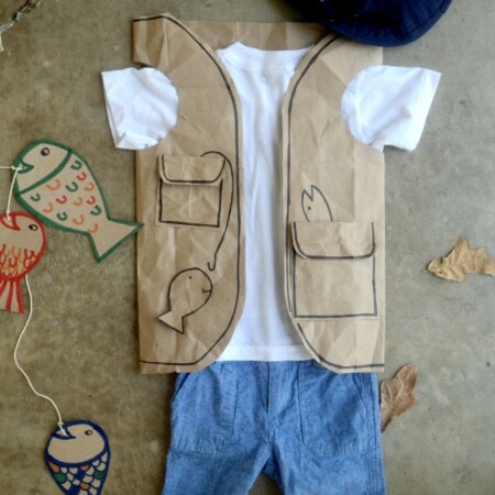 Love this idea for dress up or a super easy Halloween costume! How to make a paper bag vest!