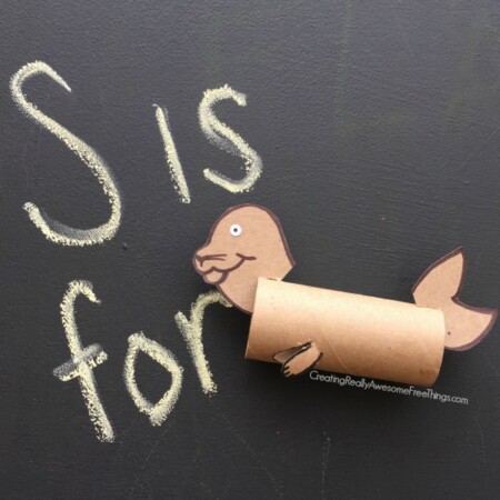 Seal toilet paper roll craft for kids