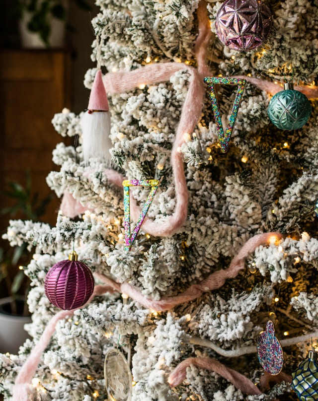 DIY glitter ornaments