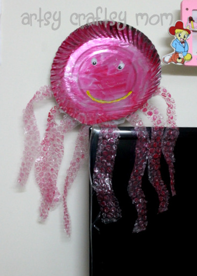 Octopus paper plate craft