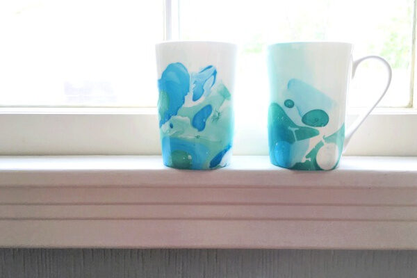DIY-marbled-mugs